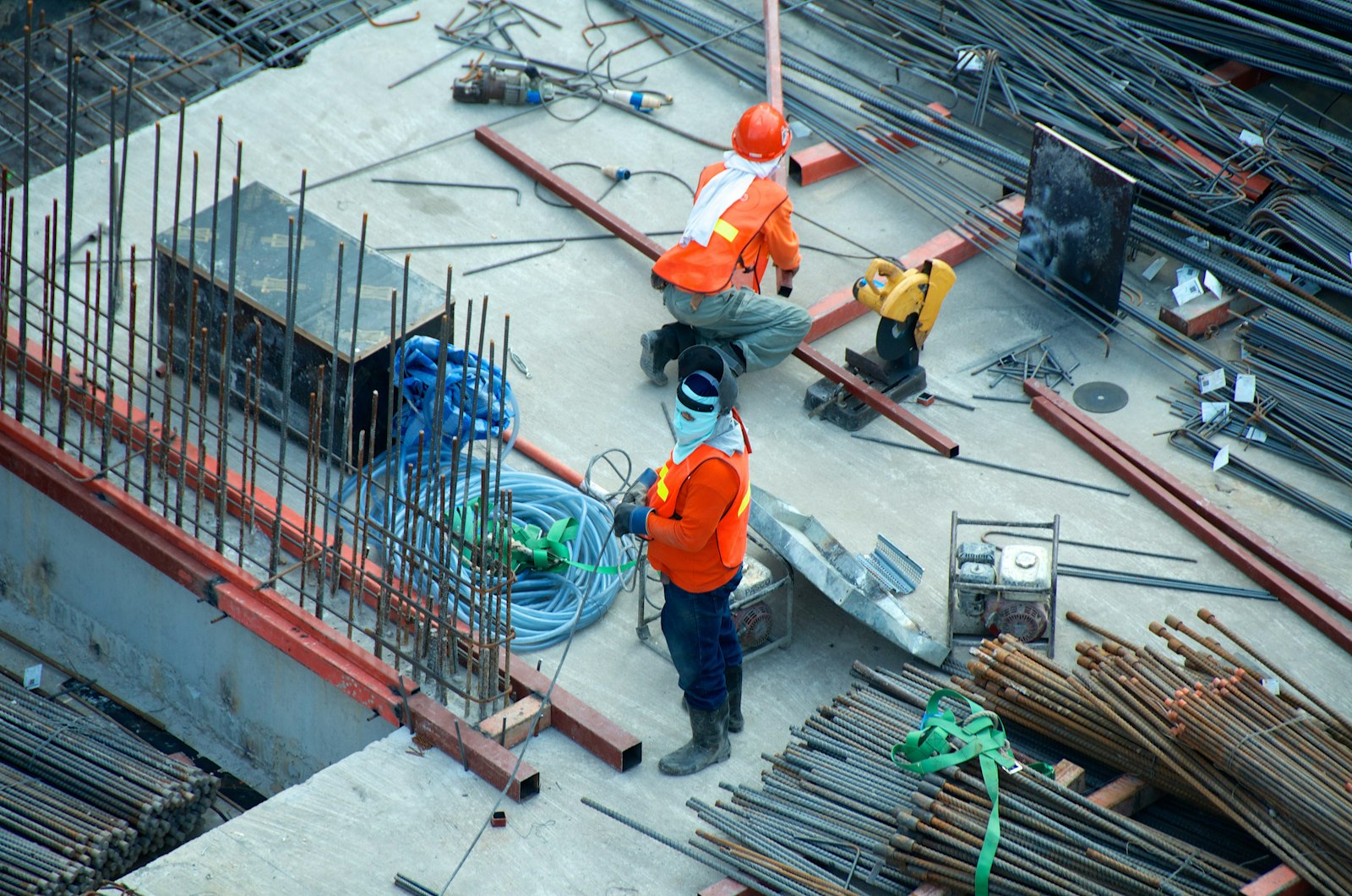 Cuadrilla de Lurema Services trabajando en obra en Panamá